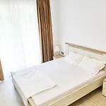 Alezzi Beach Resort Pool & Spa - Soph * 那沃达利